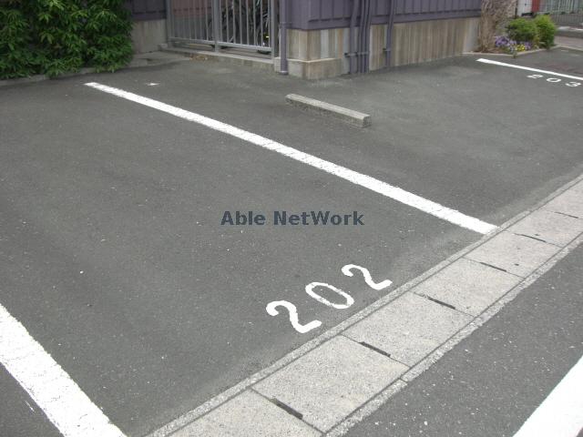 駐車場　駐車場