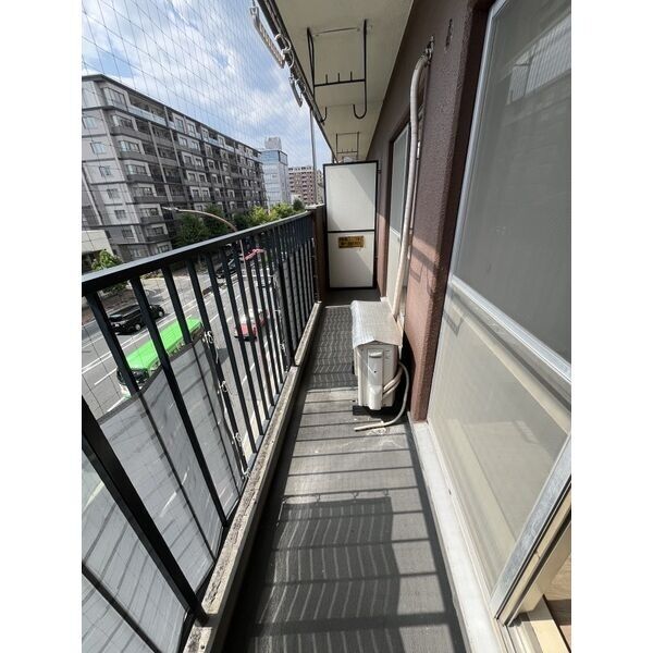 バルコニー　落ち着いた時間を過ごせるバルコニーです