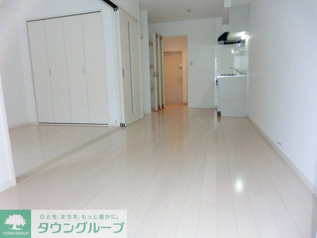 居室・リビング　南東向きの居室