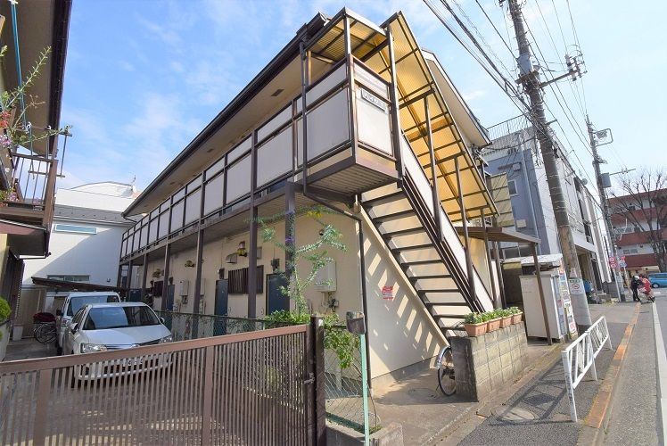建物外観　3駅利用可能で便利