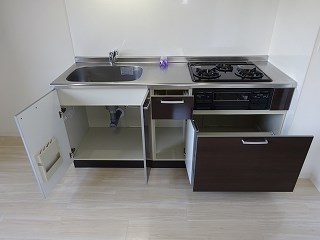 キッチン　写真は１号室タイプのものです。