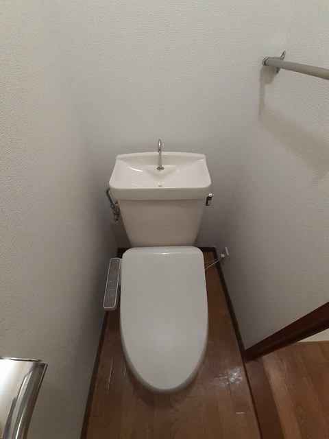 トイレ　トイレ
