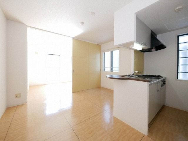 居室・リビング　同物件・別部屋の写真です
