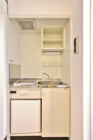 キッチン　参考写真（同物件別部屋）