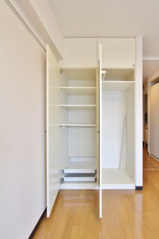 収納　参考写真（同物件別部屋）