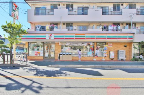 コンビニ　セブンイレブン 富浜店（コンビニ）まで357m