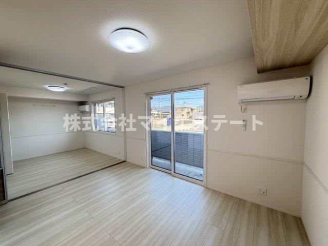 居室・リビング　別部屋写真  別部屋写真