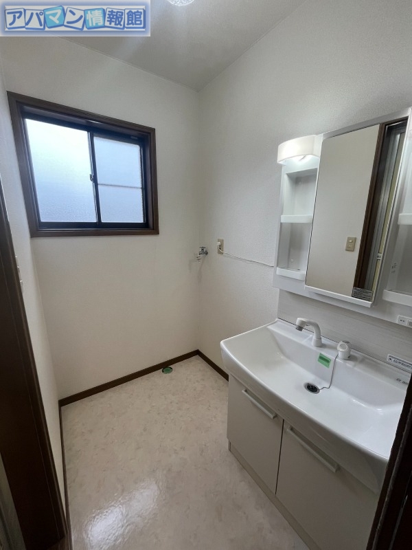 洗面設備　※他のお部屋の写真を使用しています。