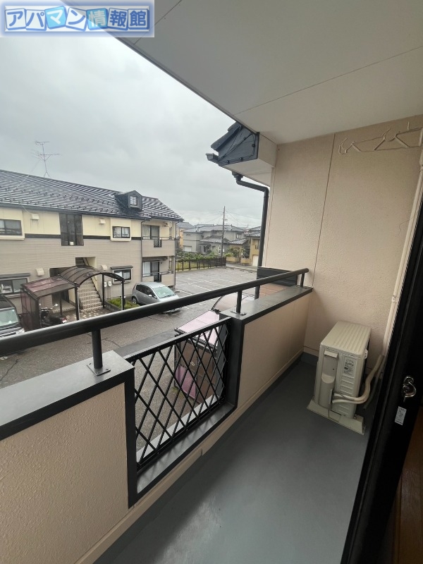 バルコニー　※他のお部屋の写真を使用しています。