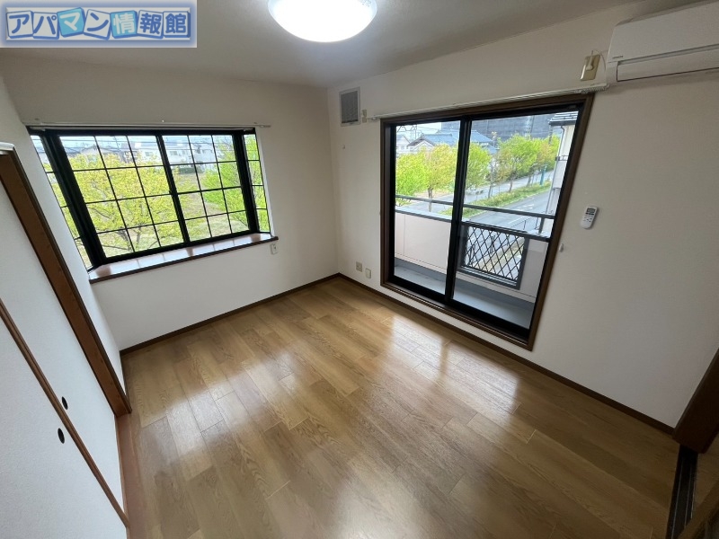 居室・リビング　※他のお部屋の写真を使用しています。