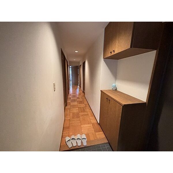 玄関　落ち着いた玄関です