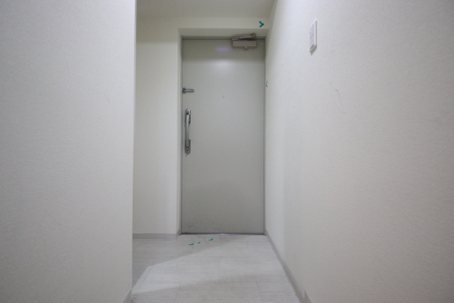 玄関　※別室の参考写真の為、現況優先です。