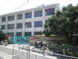 小学校　大阪市立鶴見南小学校（小学校）まで358m