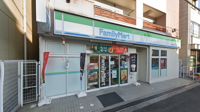 コンビニ　ファミリーマート　正雀駅東口（コンビニ）まで192m