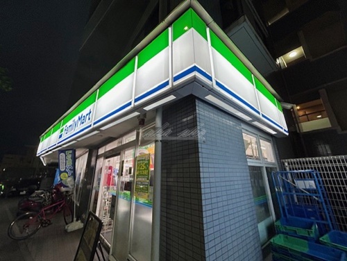 コンビニ　ファミリーマート かさいゴム通り店（コンビニ）まで312m