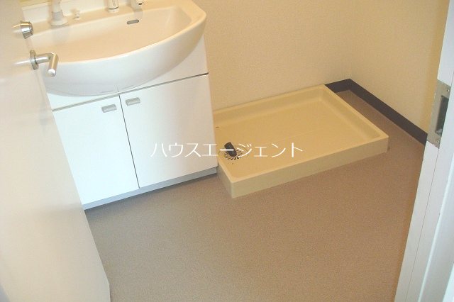 その他　室内洗濯機置き場です。※参考画像