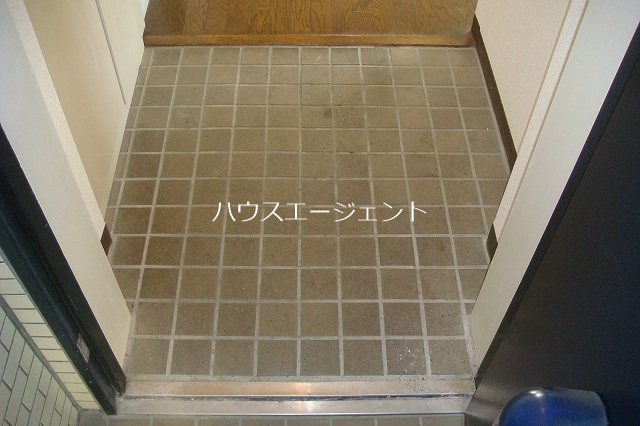 玄関　玄関です。※参考画像
