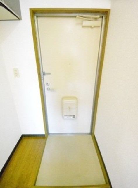 玄関　別部屋参考。
