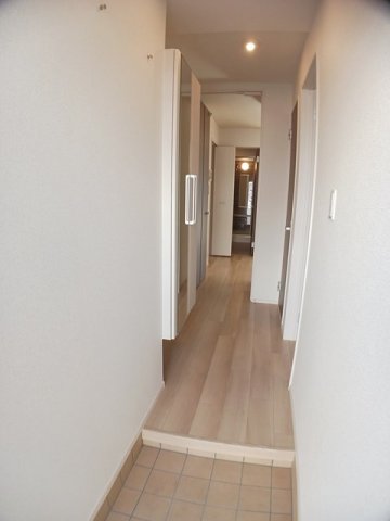 玄関　シンプルで使いやすい玄関です