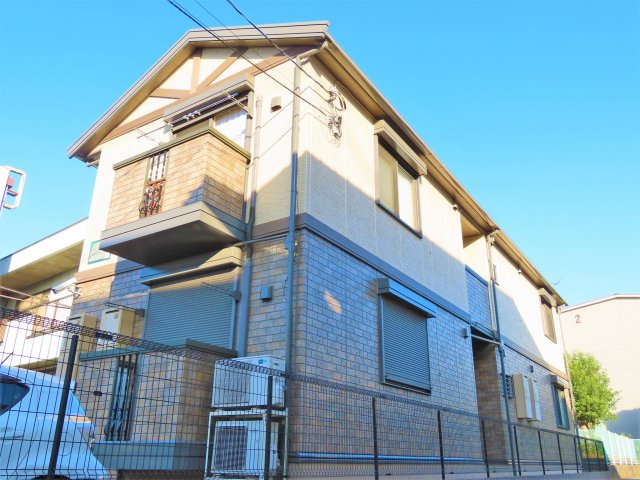 建物外観　２面採光で明るいお部屋♪