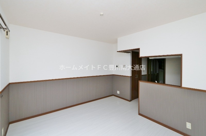 居室・リビング　同型別部屋写真