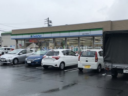 コンビニ　ファミリーマート 岡崎大門駅前店（コンビニ）まで128m