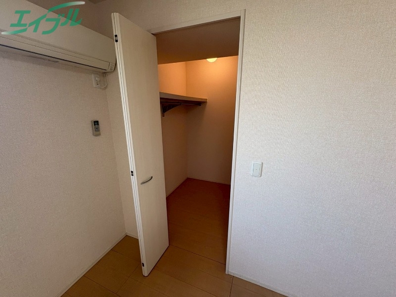 収納　同物件別部屋の写真