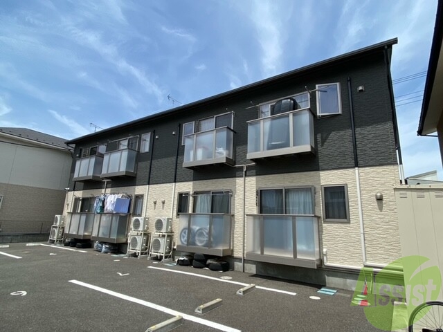 建物外観　名取市手倉田字堰根「ルミエール」