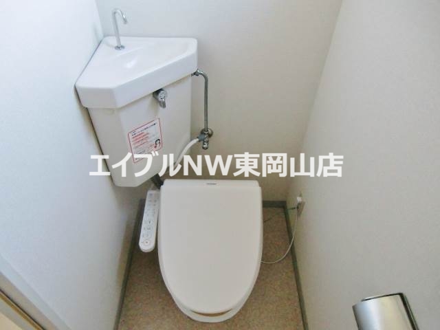 トイレ　温水洗浄便座