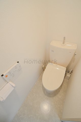 半町4丁目テラスハウスのトイレ写真