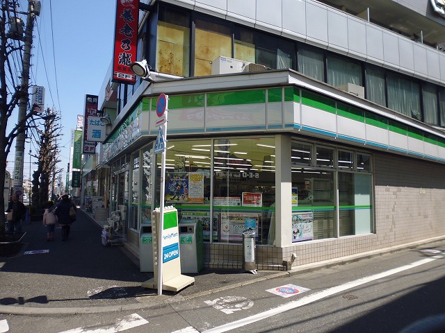 コンビニ　ファミリーマート 平和台店（コンビニ）まで86m