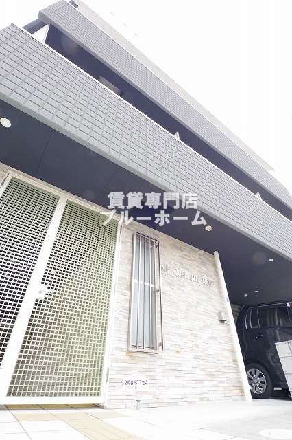 建物外観　2017年建築の鉄骨造の建物です！