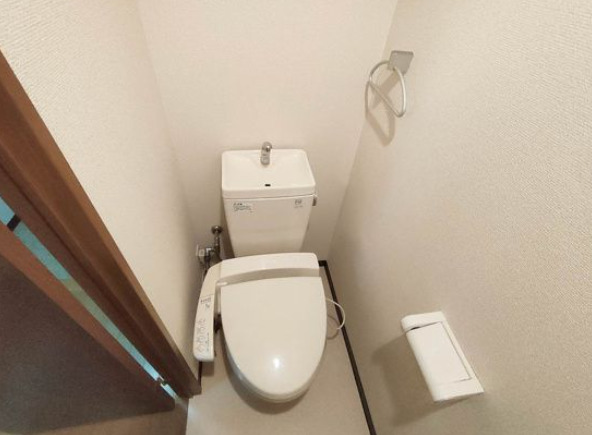 トイレ　※別部屋参考写真※