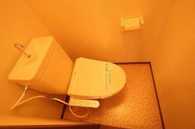 トイレ　コンパクトで使いやすいトイレです