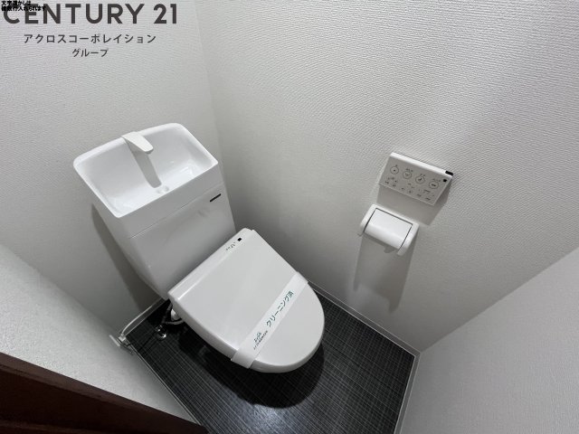 トイレ　ウォシュレット付きのトイレです♪