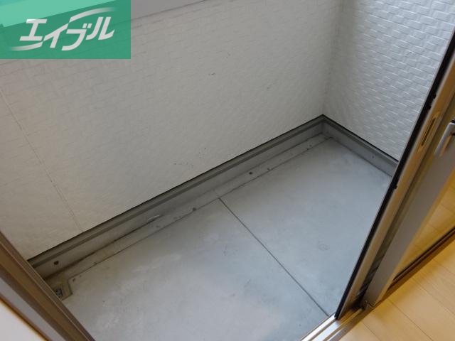 バルコニー　ベランダ