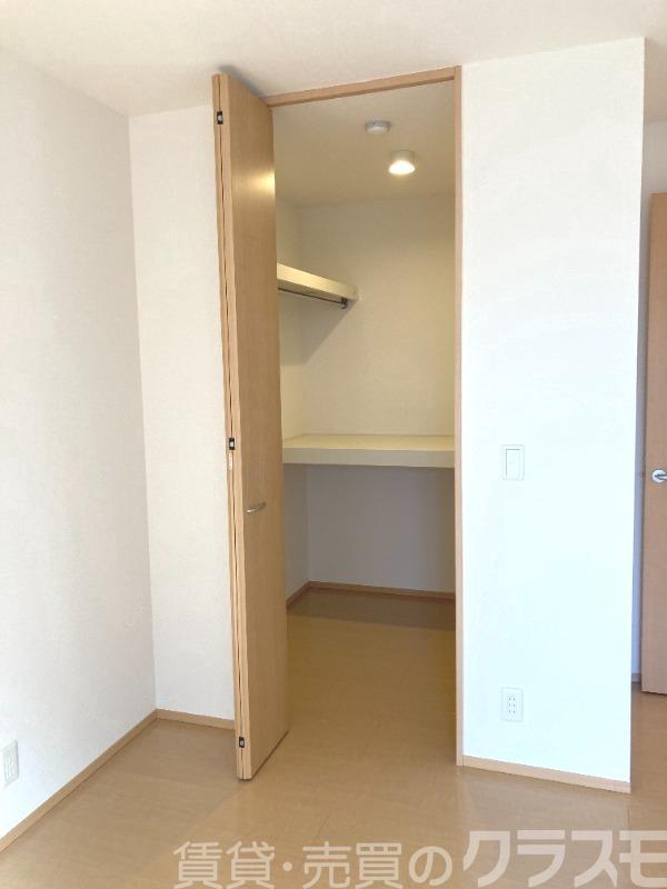 収納　ウォークインクローゼット