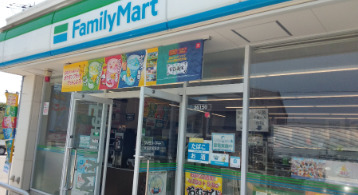 コンビニ　ファミリーマート 米田町船頭店（コンビニ）まで648m