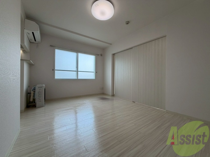 居室・リビング　広くてキレイなお部屋が広がっていて、充実した生活が送れそう。