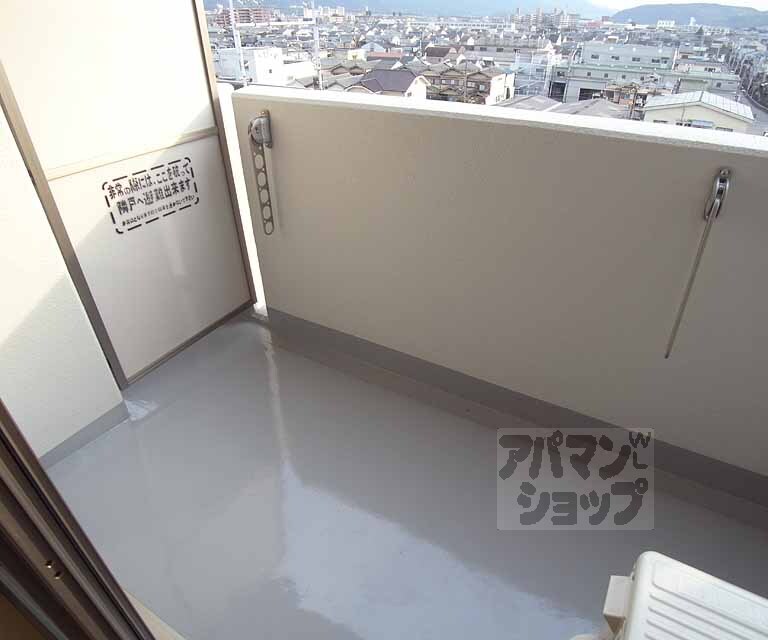 バルコニー　奥行きのあるベランダです。