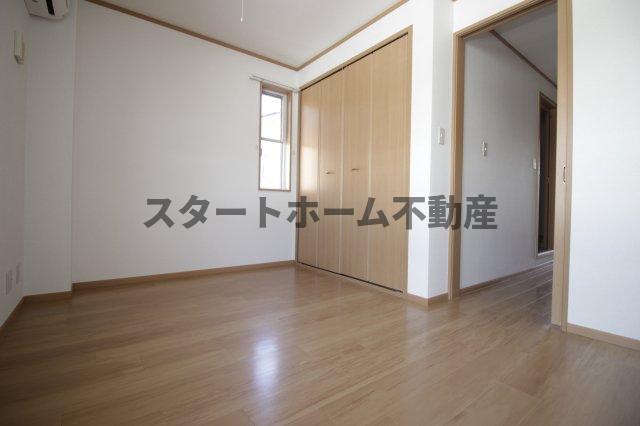 居室・リビング　ゆったり過ごせる居間です