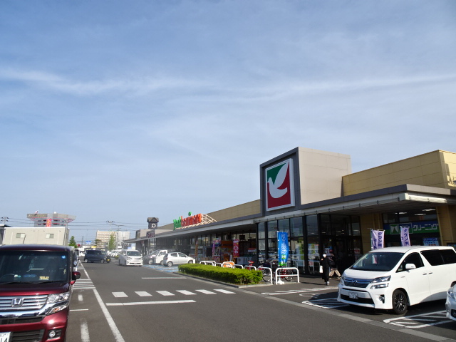 スーパー　ヨークベニマル仙台六丁の目店（スーパー）まで378m