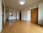 居室・リビング　広くてキレイなお部屋が広がっていて、充実した生活が送れそう。