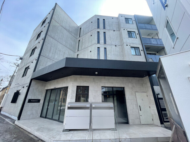 建物外観　札幌市東区北十七条東「ＲｆｉｎｏＮ１７」