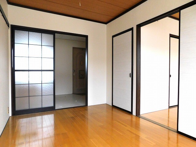 居室・リビング　※現況を優先します。