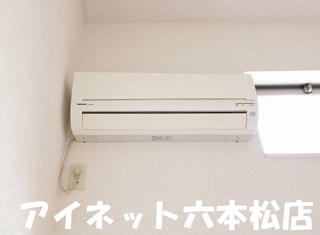 その他設備　エアコン付きで一年中快適に過ごせます。