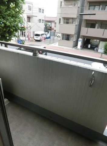 バルコニー　弊社は都内全域の物件が仲介手数料最大無料でご紹介可能です！