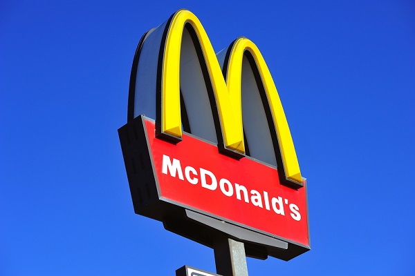 飲食店　マクドナルド ２９４下館一本松店（飲食店）まで6378m