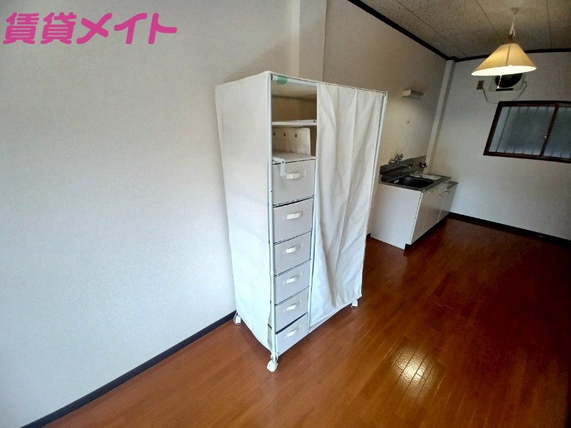 収納　別部屋参照。現状優先になります。