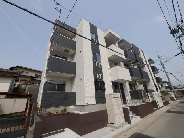 建物外観　Starry諸岡